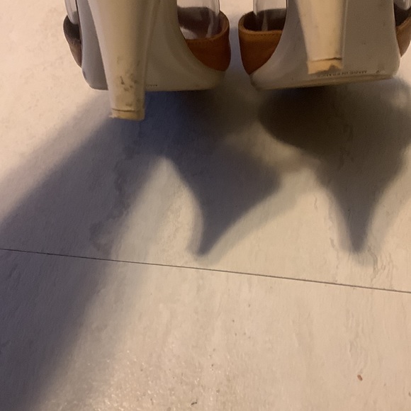 Robert Clergerie Women's Taupe Leather Slip On Heeled Sandals Size 6.5 - Picture 12 of 15